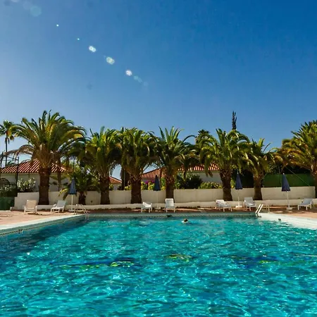 Pool View Apartment Playa del Ingles (Gran Canaria)
